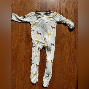 Kyte Baby Footie Sleeper With Dog Print size 6-12m